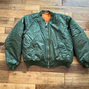 Vtg authentic USAF Flyers MA-1 bomber jacket